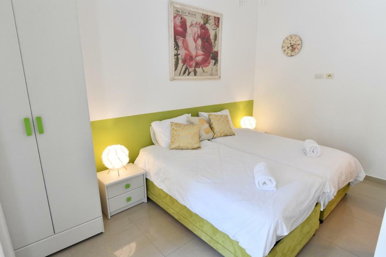 Saidoff, Amazing 4 Bedroom 3 Bath In City Center, Pool, Parking!!! Иерусалим Экстерьер фото