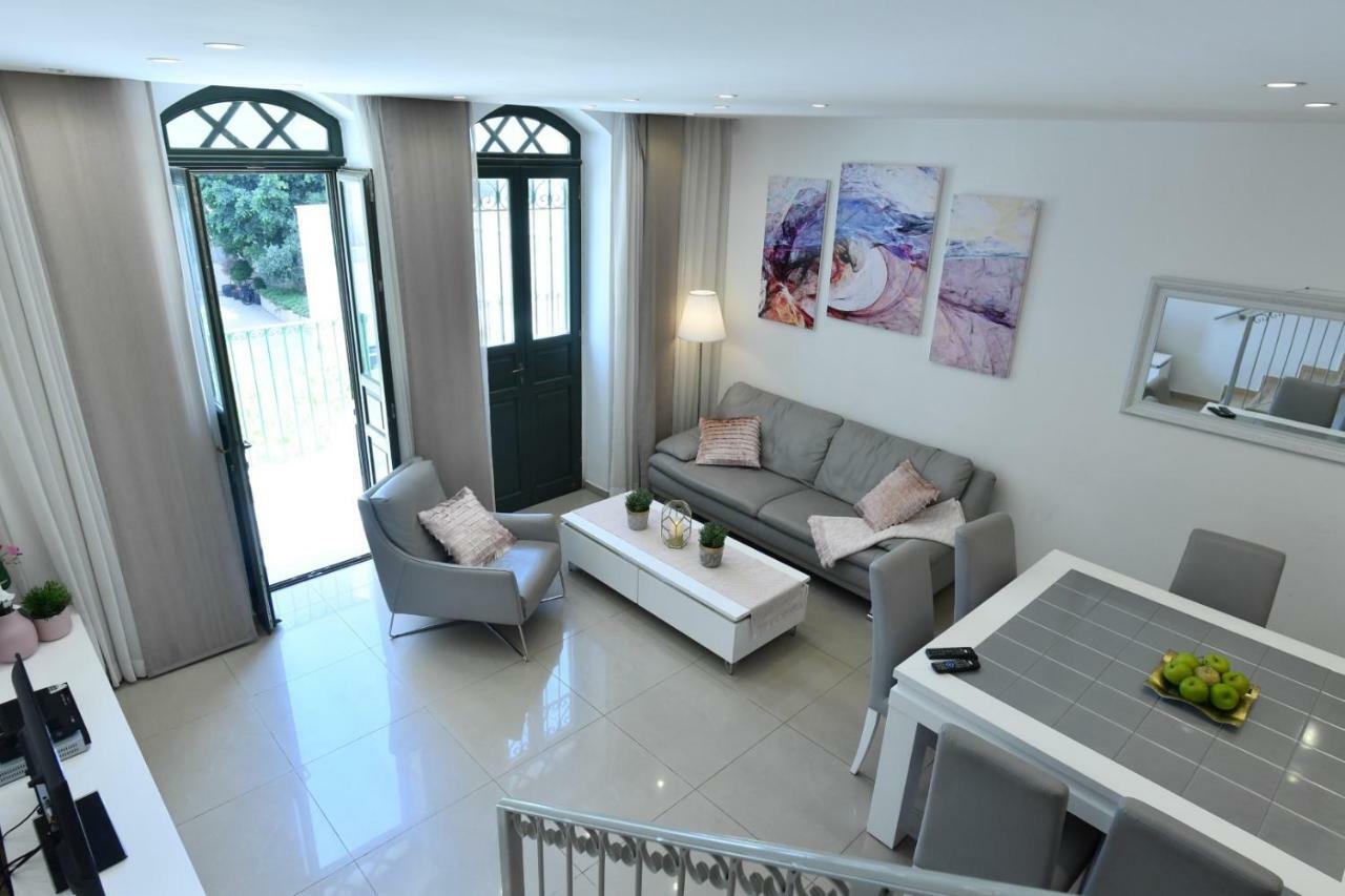 Saidoff, Amazing 4 Bedroom 3 Bath In City Center, Pool, Parking!!! Иерусалим Экстерьер фото
