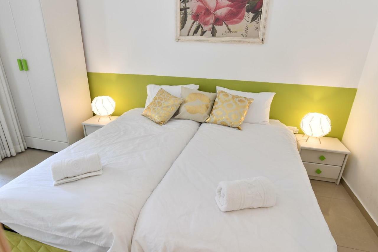 Saidoff, Amazing 4 Bedroom 3 Bath In City Center, Pool, Parking!!! Иерусалим Экстерьер фото